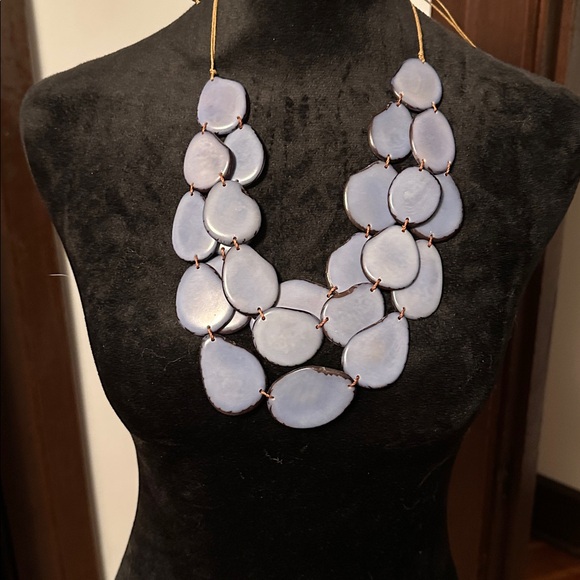 Elegant Blue Statement Necklace - Picture 2 of 2